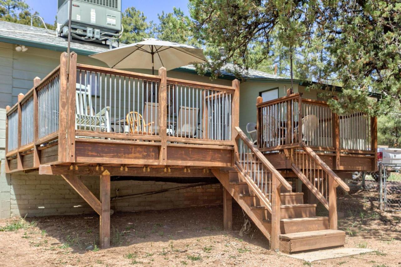 Pine Cabin Exterior photo